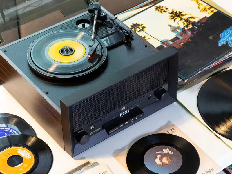 Belt Drive vs Direct Drive Turntables - Fenton RP135W Record Player