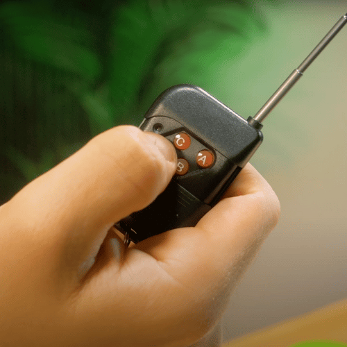 Fuzzix F509LW Party Smoke Machine Wireless Remote